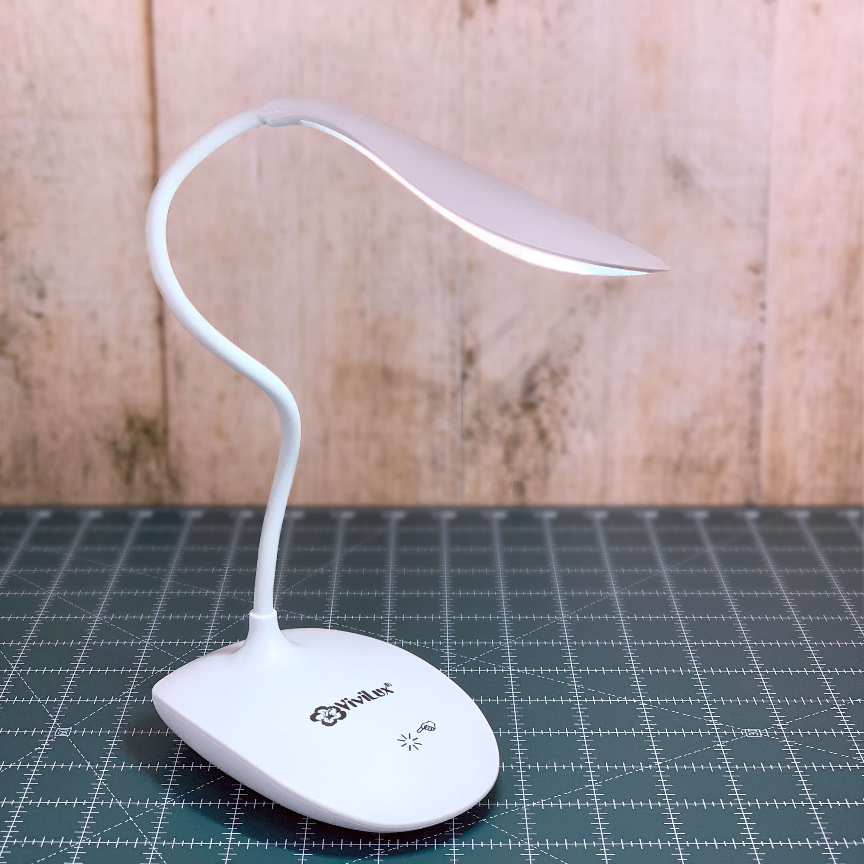 ViviLux Portable Cordless Rechargeable Task Lamp