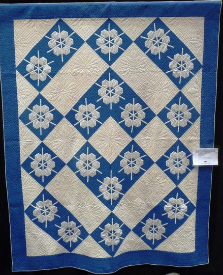 1619_snow_crystals_quilt.jpg