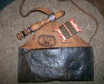 3282_wwi_french_sewing_kit_w_unit_marked_case.jpg 3282_wwi_french_sewing_kit_w_unit_marked_case.jpg