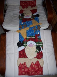 santa table runner