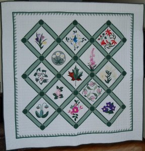 CQA/ACC 1991 Provincial Flowers Raffle Quilt