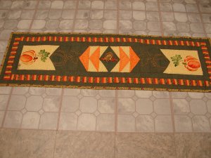 Thanksgiving table runner