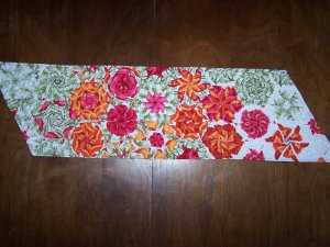 Poppy Tablerunner