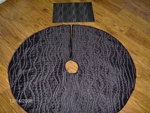 Elegant Tree Skirt