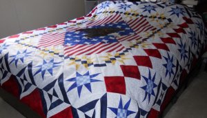 Patriotic eagle quilt