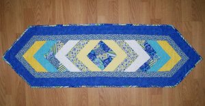 Summer skies table runner