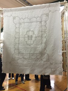 vintage-linen-bedcover